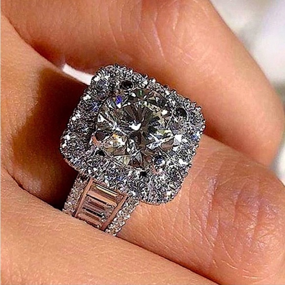 Sterling silver diamond engagement ring - Picture 6 of 7